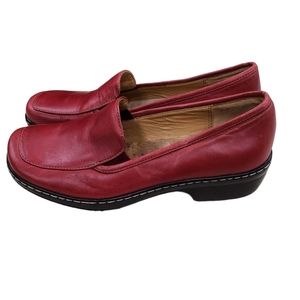 Soft spots loafers shoes women's size  8 Red Soft leather